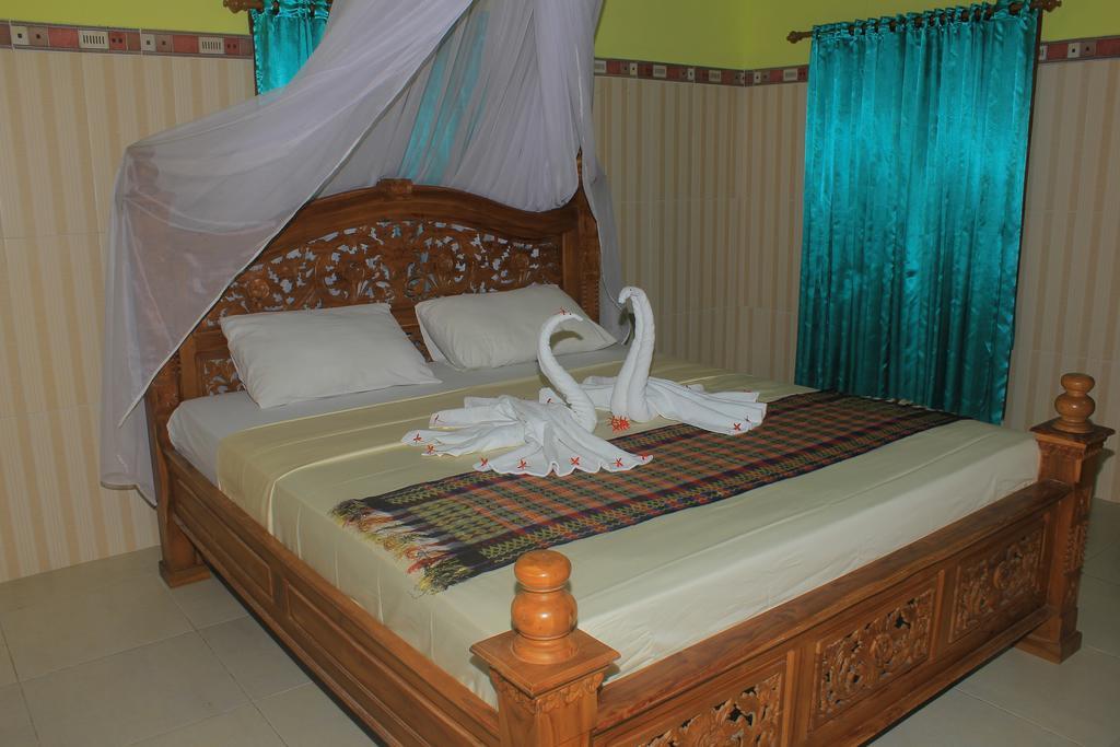 Bronze Bungalows Gili Meno Exterior photo